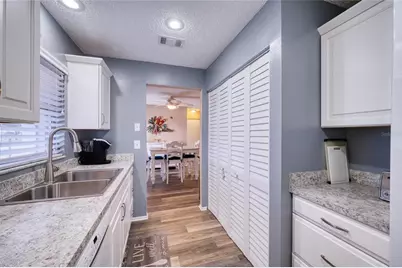 3803 41st Street Court W #3803, Bradenton, FL 34205 - Photo 8