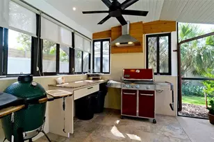 7211 25th Dr W, Bradenton, FL 34209 - Photo 8