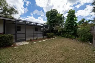 1831 Nautilus Dr, Sarasota, FL 34231 - Photo 2