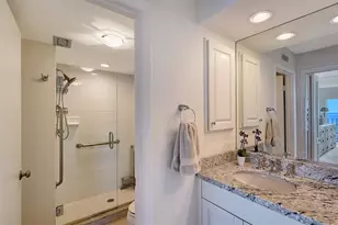 101 Benjamin Franklin Dr, Sarasota, FL 34236 - Photo 30