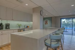 101 Benjamin Franklin Dr, Sarasota, FL 34236 - Photo 46