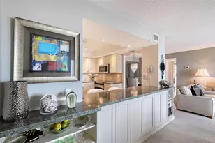 101 Benjamin Franklin Dr, Sarasota, FL 34236 - Photo 6