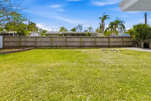 2208 Shawnee St, Sarasota, FL 34231 - Photo 30