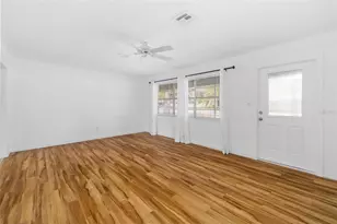 2208 Shawnee St, Sarasota, FL 34231 - Photo 12