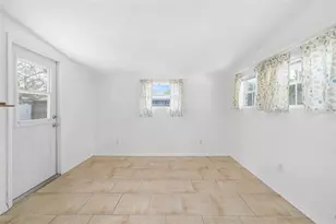 2208 Shawnee St, Sarasota, FL 34231 - Photo 20