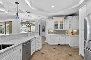 17001 Deer Prairie Dr, Sarasota, FL 34240 - Photo 12