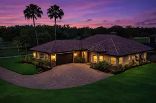 17001 Deer Prairie Dr, Sarasota, FL 34240 - Photo 2