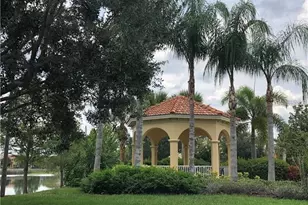 3770 82nd Ave Cir E, Sarasota, FL 34243 - Photo 8