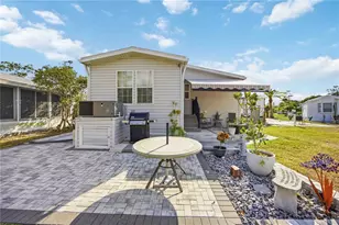 171 Crown Point Dr, Nokomis, FL 34275 - Photo 32