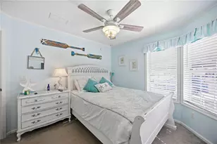 171 Crown Point Dr, Nokomis, FL 34275 - Photo 16