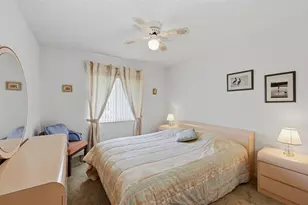 4278 Madeira Ct, Sarasota, FL 34233 - Photo 14