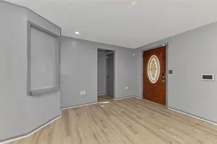 6742 Bowline Dr, Sarasota, FL 34231 - Photo 10