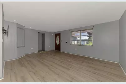 6742 Bowline Drive, Sarasota, FL 34231 - Photo 12