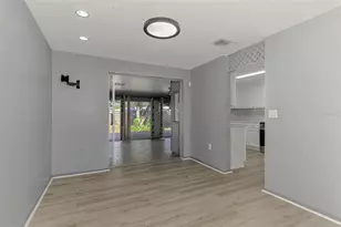 6742 Bowline Dr, Sarasota, FL 34231 - Photo 14