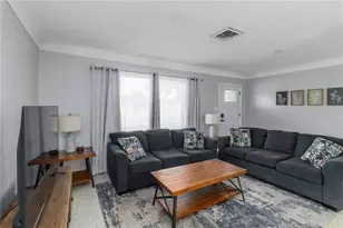 6950 29th Terrace N, Saint Petersburg, FL 33710 - Photo 2