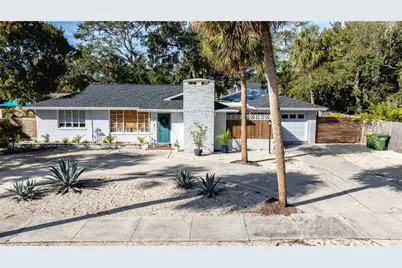 2019 Chippawa Place, Sarasota, FL 34234 - Photo 10