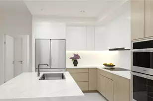 4950 Remington Dr, Sarasota, FL 34234 - Photo 8