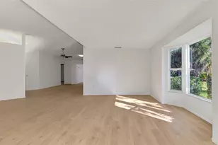 5711 Garden Lakes Palm, Bradenton, FL 34203 - Photo 8