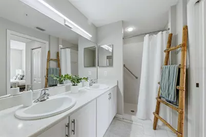 9631 Castle Point Drive #1113, Sarasota, FL 34238 - Photo 32