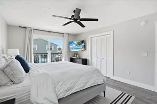 2518 Avenue B, Bradenton Beach, FL 34217 - Photo 36