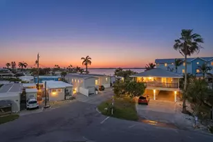 2518 Avenue B, Bradenton Beach, FL 34217 - Photo 6