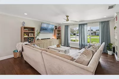 808 60th Street NW, Bradenton, FL 34209 - Photo 6