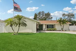 808 60th St NW, Bradenton, FL 34209 - Photo 4