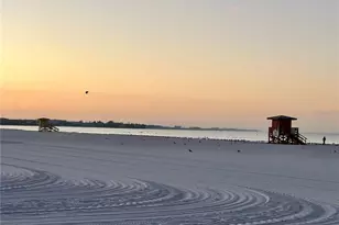 1267 Starboard Ln, Sarasota, FL 34242 - Photo 24