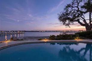 1267 Starboard Ln, Sarasota, FL 34242 - Photo 2