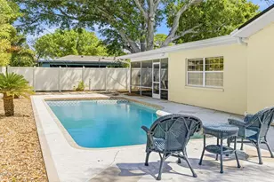 1908 49th St W, Bradenton, FL 34209 - Photo 2