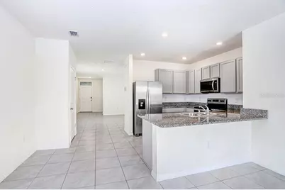 31210 Penny Surf Loop, Wesley Chapel, FL 33545 - Photo 4