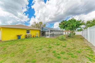 7309 Meadowbrook Dr, Sarasota, FL 34243 - Photo 38