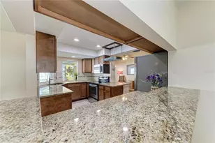 7309 Meadowbrook Dr, Sarasota, FL 34243 - Photo 12