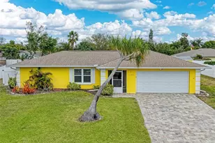 7309 Meadowbrook Dr, Sarasota, FL 34243 - Photo 2