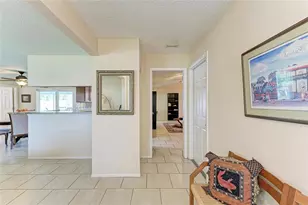 7309 Meadowbrook Dr, Sarasota, FL 34243 - Photo 4