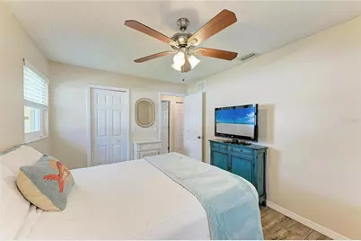 7309 Meadowbrook Drive, Sarasota, FL 34243 - Photo 24