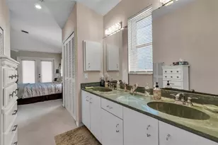 5000 Lemon Bay Dr, Venice, FL 34293 - Photo 32