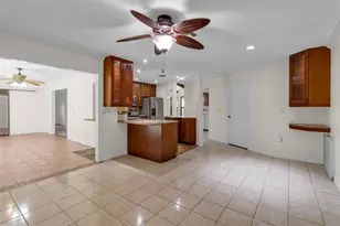 4867 Huntleigh Dr, Sarasota, FL 34233 - Photo 18