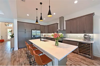 8013 Clearwater Court, Sarasota, FL 34241 - Photo 10
