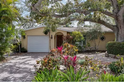 239 Sovrano Road, Venice, FL 34285 - Photo 1