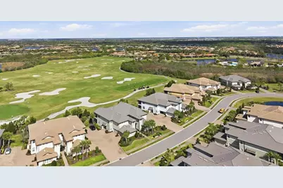 7412 Divot Loop #7412, Bradenton, FL 34202 - Photo 4