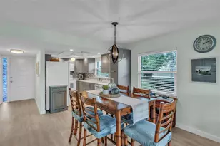600 Manatee Ave, Holmes Beach, FL 34217 - Photo 10