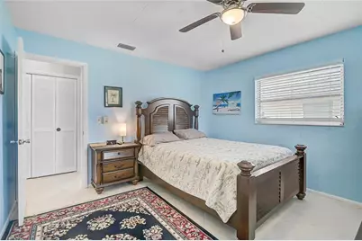 7128 W Country Club Drive N, Sarasota, FL 34243 - Photo 14