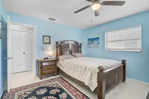 7128 W Country Club Dr N, Sarasota, FL 34243 - Photo 14