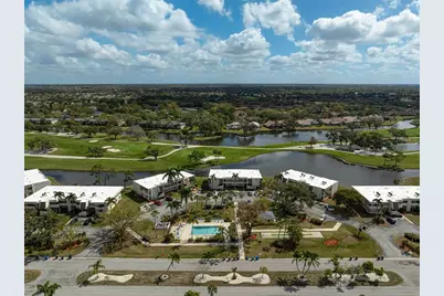 7128 W Country Club Drive N, Sarasota, FL 34243 - Photo 40