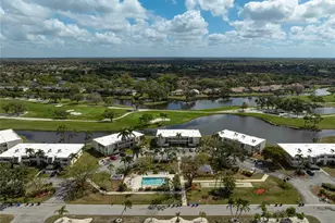 7128 W Country Club Dr N, Sarasota, FL 34243 - Photo 40