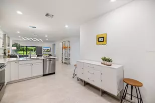 6511 Silverstar Dr, Sarasota, FL 34240 - Photo 4