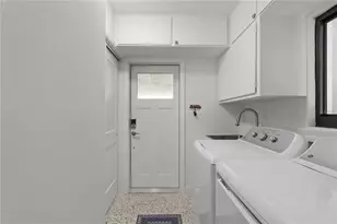 157 Garden Ln, Sarasota, FL 34242 - Photo 52