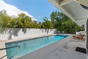 157 Garden Ln, Sarasota, FL 34242 - Photo 60