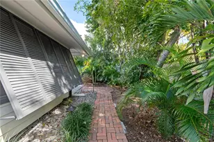 157 Garden Ln, Sarasota, FL 34242 - Photo 66